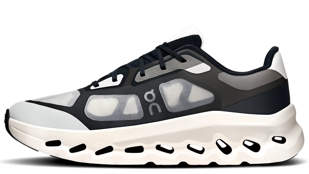 Running Cloudtilt Remix Black Ivory