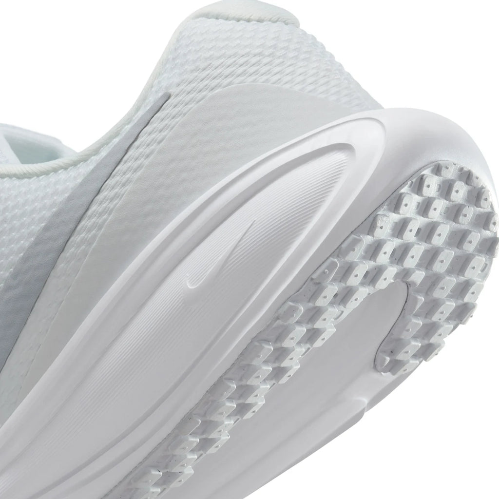 Revolution 8 Wide - Womens