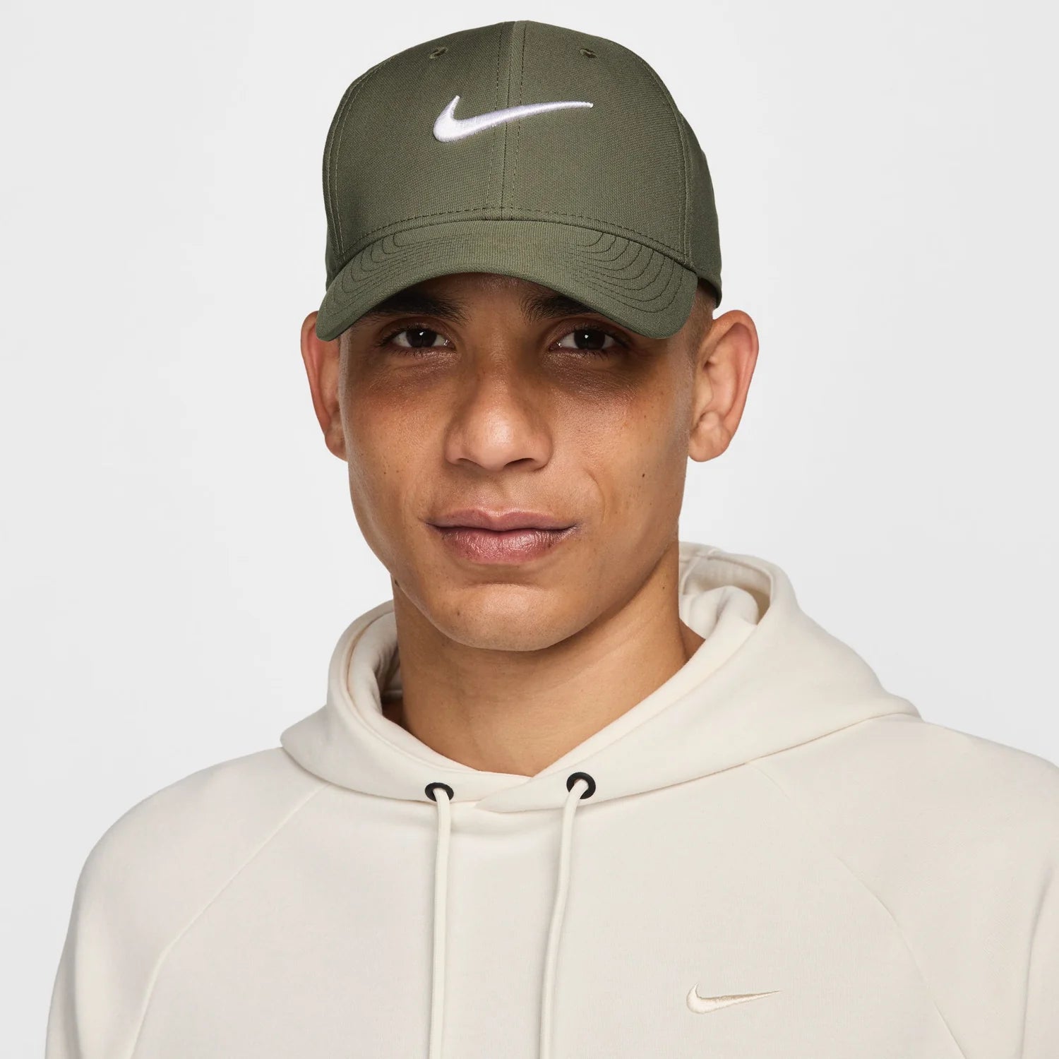 Nike Dri-Fit Club Cap Structured Swoosh Performance Strapback
