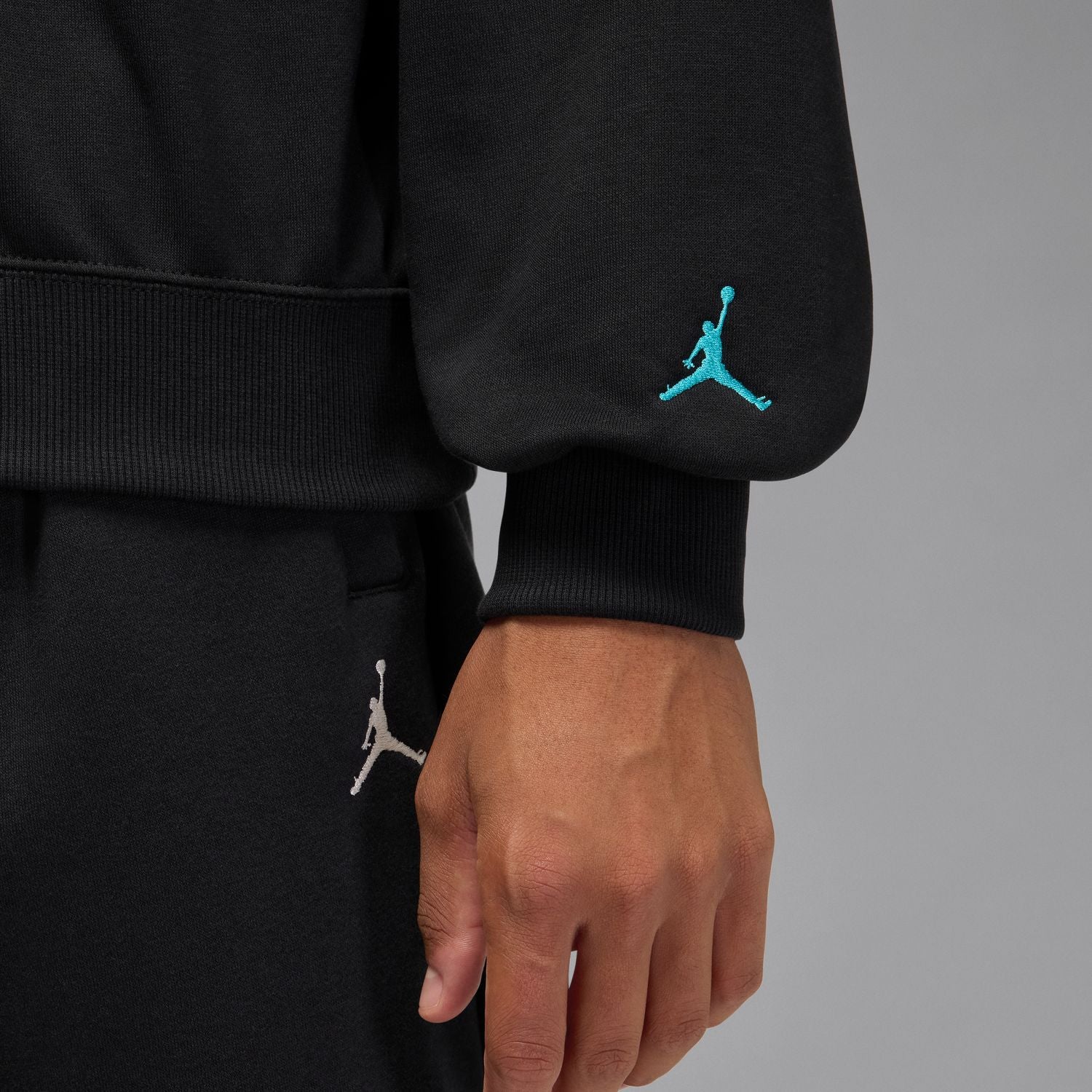 Brooklyn AJ11 Fleece Crew
