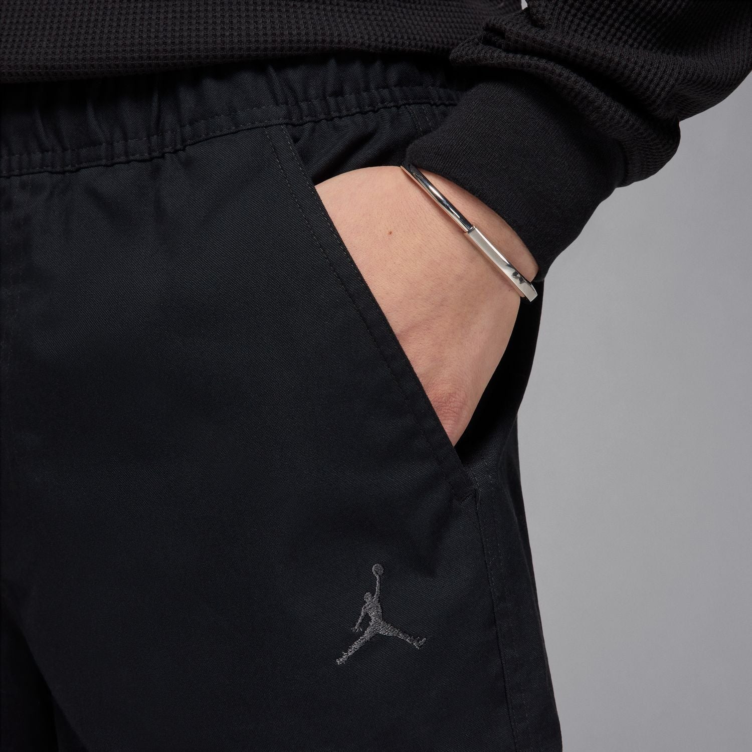 MJ Essential Woven Short - Mens