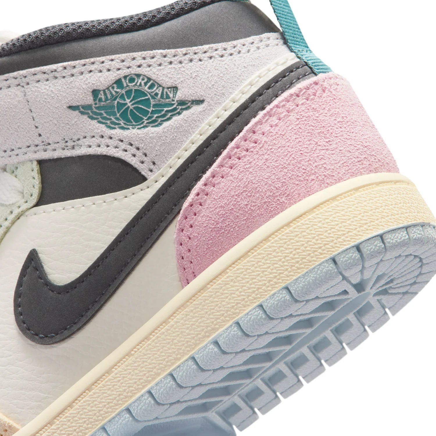 AJ 1 Mid - Kids