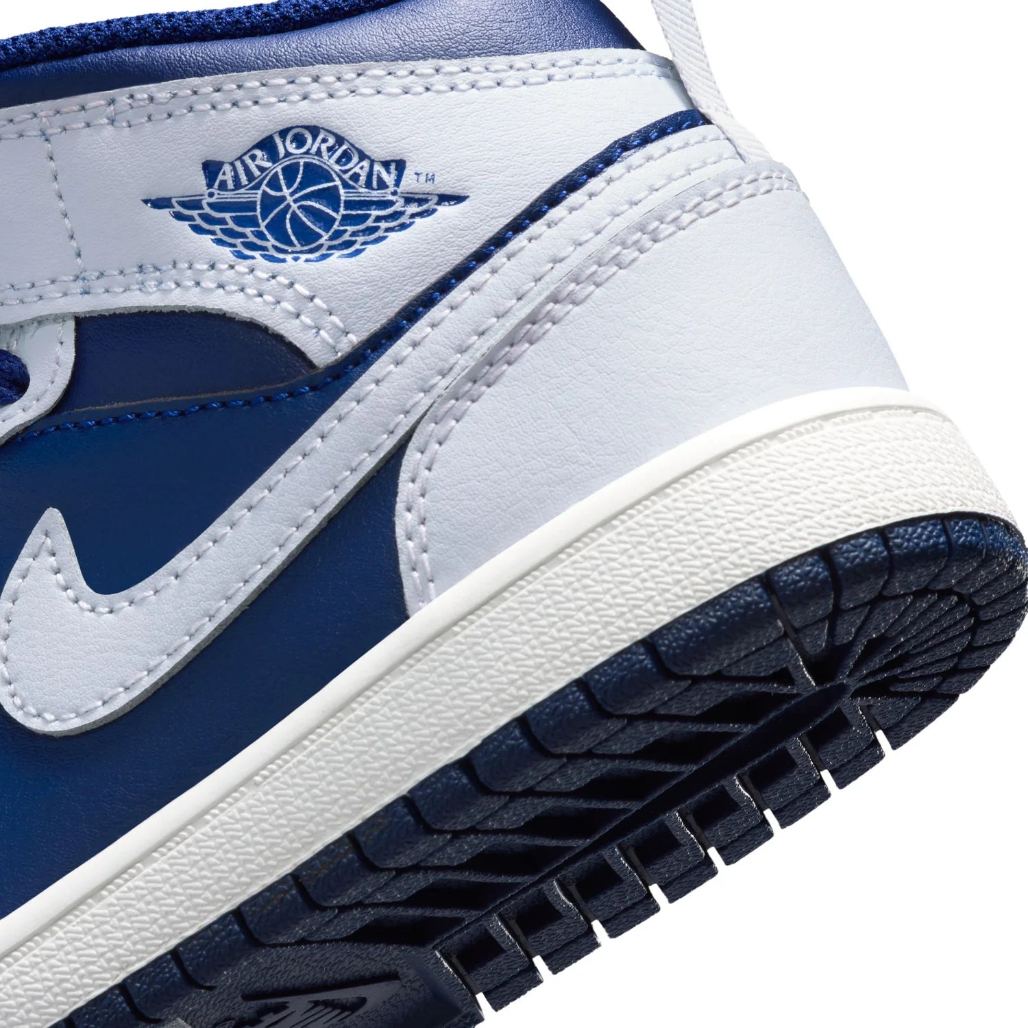AJ 1 Mid - Kids