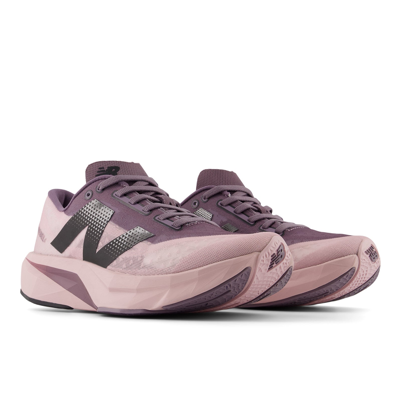 Women's FuelCell Rebel v4