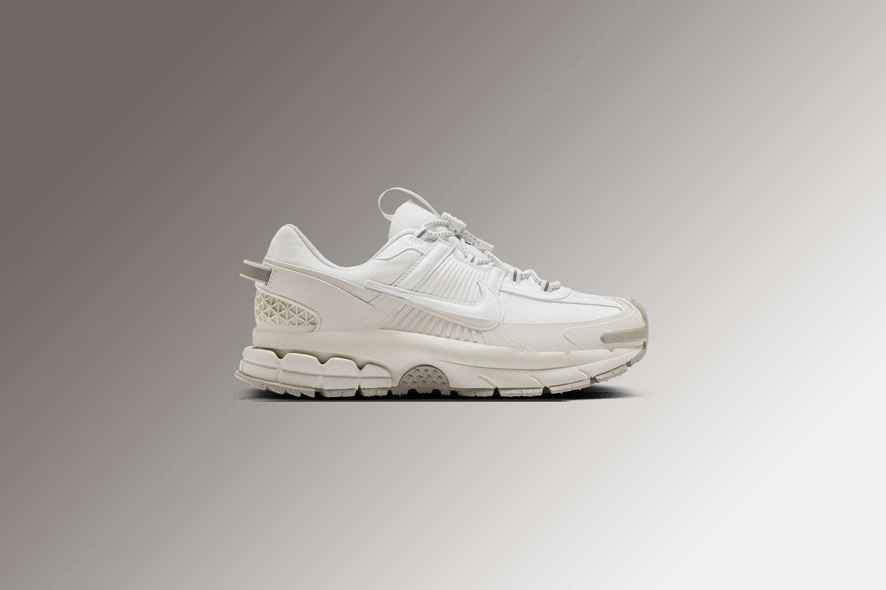 Zoom Vomero Roam - Summit White/Light Bone